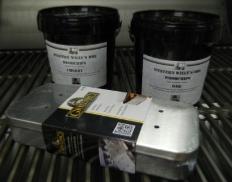 2 X 1L Tubs of Western Willy Wood Chips and a Stainless Steel Smoker Box