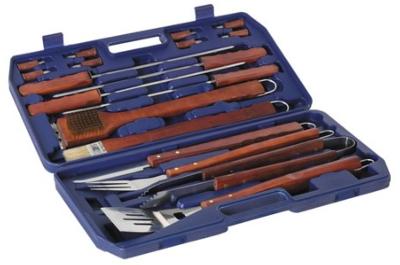 Large 18 Piece Long Reach BBQ Tools.