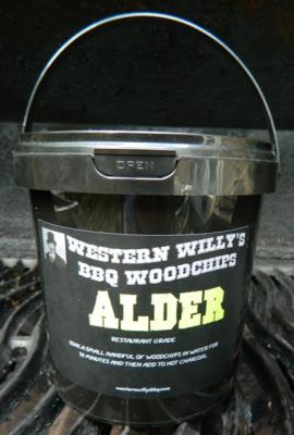 1 Litre Tub of Alder Western Willy's BBQ Woodchips
